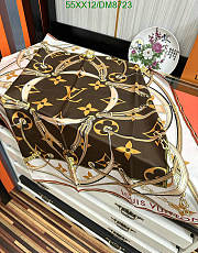 Louis Vuitton Brown Silk Scarf DM8723 Size 90x90CM - 4