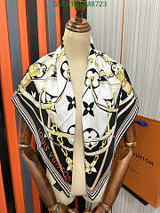 Louis Vuitton White Silk Scarf DM8723 Size 90x90CM - 4