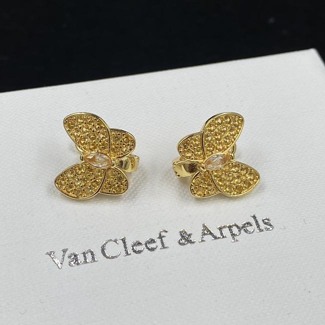 Van Cleef Two Butterfly Earrings Yellow Gold - 1
