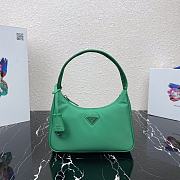 Prada Green Re-Edition 2000 Re-Nylon 23x13x5cm - 1
