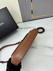 Prada Brown Maternity Bag with Pointed Lock 25cm - 5