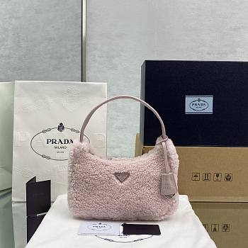 Prada Re-Edition 2000 Pink Wool 22x12x6cm