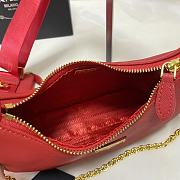 Prada Re-edition 2005 Red Bag 22×18×6CM - 5