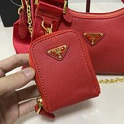 Prada Re-edition 2005 Red Bag 22×18×6CM - 4