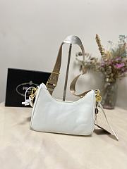 Prada Re-edition 2005 White Bag 22×18×6CM - 3