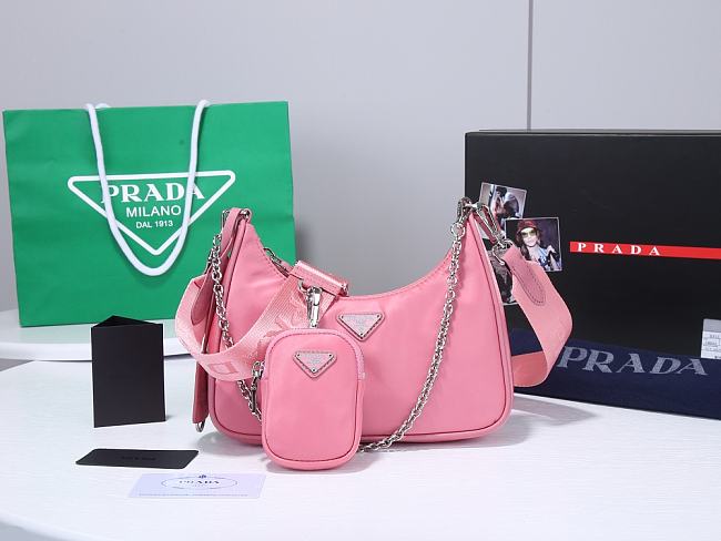 Prada Re-Edititon 2005 Re-Nylon Pink 22x12x6cm - 1