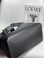 Loewe Cubi 2022 Bag Black Size 30x16x32CM - 4