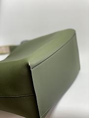 Loewe Cubi 2022 Bag Green Size 30x16x32CM - 6