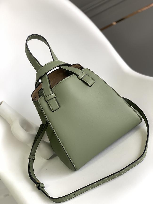 Loewe Hammock Nugget Green Size 20x18x20cm - 1