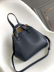 Loewe Hammock Nugget Navy Size 20x18x20cm - 5