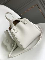 Loewe Hammock Nugget White Size 20x18x20cm - 6