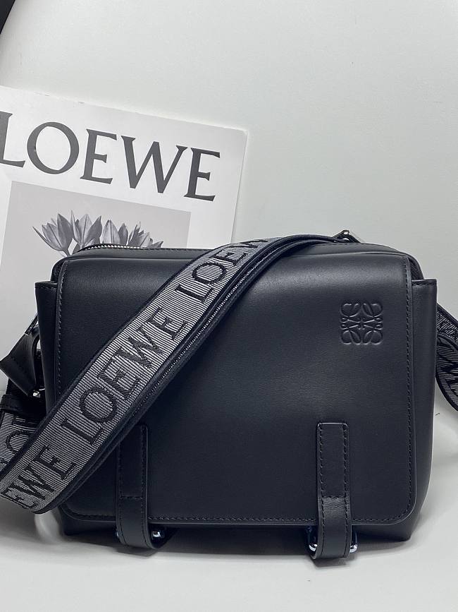 Loewe Postman Bag Black Size 23x18x9CM - 1