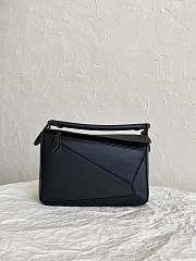 Loewe Puzzle Crossbody Bag Black Size 24x16x10CM - 3