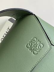 Loewe Puzzle Hobo Bag Green Size 28x10x5CM - 5