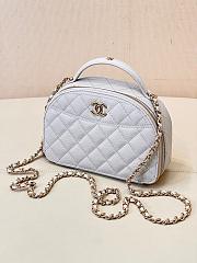 Chanel 25C Bowling White Size 18x13x7cm - 1