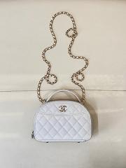 Chanel 25C Bowling White Size 18x13x7cm - 6