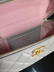 Chanel 25C Long Vanity Caviar White Bag 17x19x5cm - 2