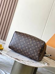 LV Monogram Canvas Soft Speedy 30 Size Size 34 x 42 x 14 cm - 4
