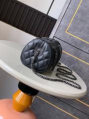 Chanel Bowling Bag Calfskin YP70 18x11x11cm - 4