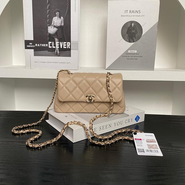 Chanel Flap Bag Metalic Beige Size 20×11×5cm - 1