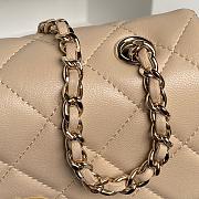 Chanel Flap Bag Metalic Beige Size 20×11×5cm - 3