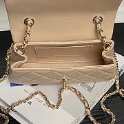Chanel Flap Bag Metalic Beige Size 20×11×5cm - 2
