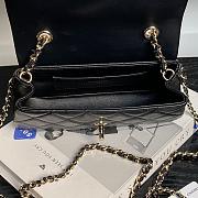Chanel Flap Bag Metalic Black Size 20×11×5cm - 2
