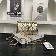 Chanel Flap Bag Metalic Gold Size 20×11×5cm - 5