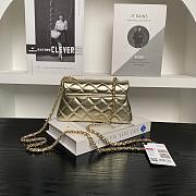 Chanel Flap Bag Metalic Gold Size 20×11×5cm - 4