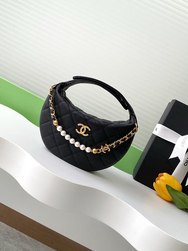 Chanel Half Moon Pearl Black Size 16x16x5cm - 1