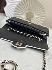 Chanel Lambskin Clutch with Chain Black Size 19x12x3cm - 4