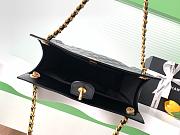 Chanel Pocket Hobo Black 26x31x13cm - 5