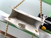 Chanel Pocket Hobo White 26x31x13cm - 6