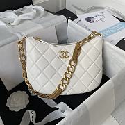 Chanel Should Bag White AS4220 Size 24x17x6cm - 1