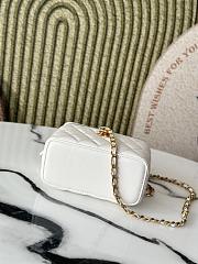 Chanel Vanity Case Bag White Size 16x9.5x8cm - 3