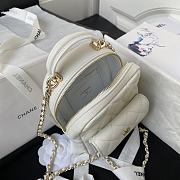 Chanel White Quilted Caviar Backpack 18x13x9cm - 6