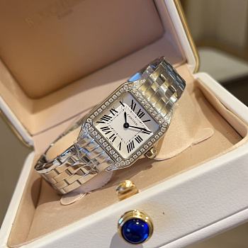 012#303 Cartier Watches 01