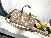 LV Giant Monogram LVB0050 Size 25x13x10cm - 3