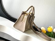 LV Giant Monogram LVB0050 Size 25x13x10cm - 2