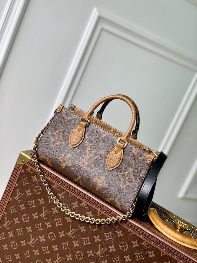 LV Giant Monogram LVM14236 Size 25x13x10cm - 1