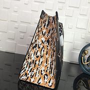 LV OnTheGo Monogram LVM44571 Size 41x34x19cm - 4