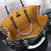 LV OnTheGo Monogram LVM44571 Size 41x34x19cm - 3