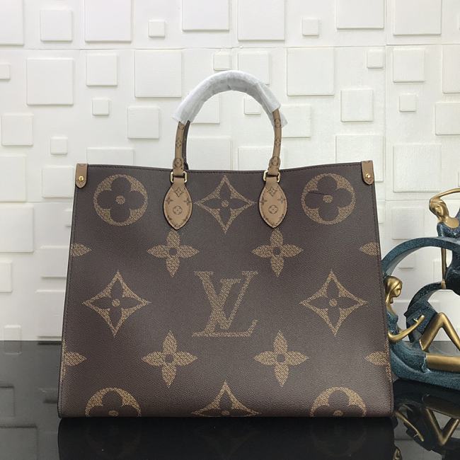 LV OnTheGo Monogram LVM44576 Size 41x34x19cm - 1