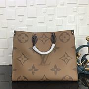 LV OnTheGo Monogram LVM44576 Size 41x34x19cm - 6