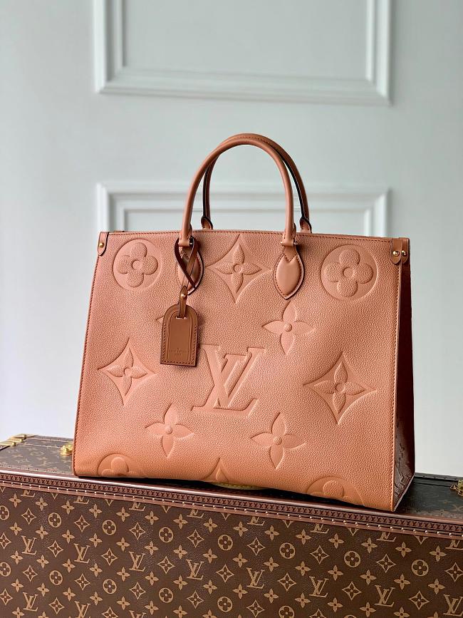 LV OnTheGo Monogram LVM44921 Size 41x34x19cm - 1