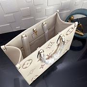 LV OnTheGo Monogram M45495 Size 34x26x13cm - 2
