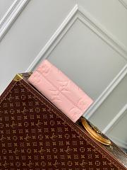 LV OnTheGo Monogram M45653 Size 25x19x11cm - 6