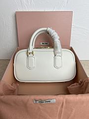 Miu Miu Matelasse White Pattern 5BB142 Size 22x10x7cm - 3