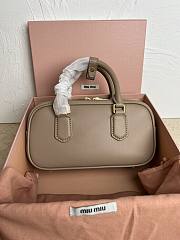 Miu Miu Matelasse Beige Pattern 5BB142 Size 22x10x7cm - 3