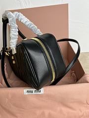 Miu Miu Matelasse Black Pattern 5BB148 Size 27x12x9cm - 4